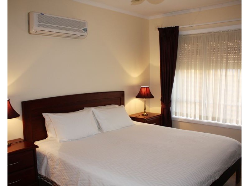 1 Forrest Avenue, Valley View SA 5093