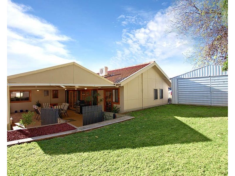 1 Forrest Avenue, Valley View SA 5093