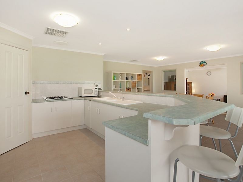 1 Stockman Place, Walkley Heights SA 5098