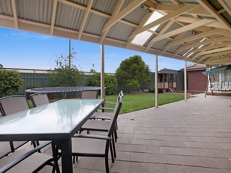 1 Stockman Place, Walkley Heights SA 5098