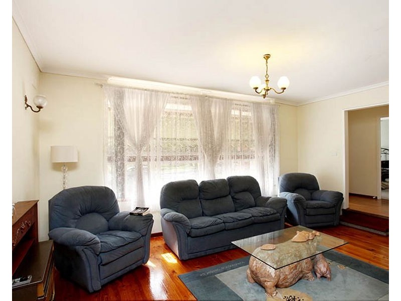 17 Leonard Street, Gulfview Heights SA 5096