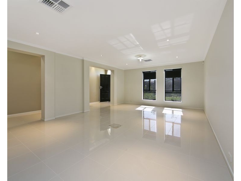 7 Bellevue Circuit, Gulfview Heights SA 5096