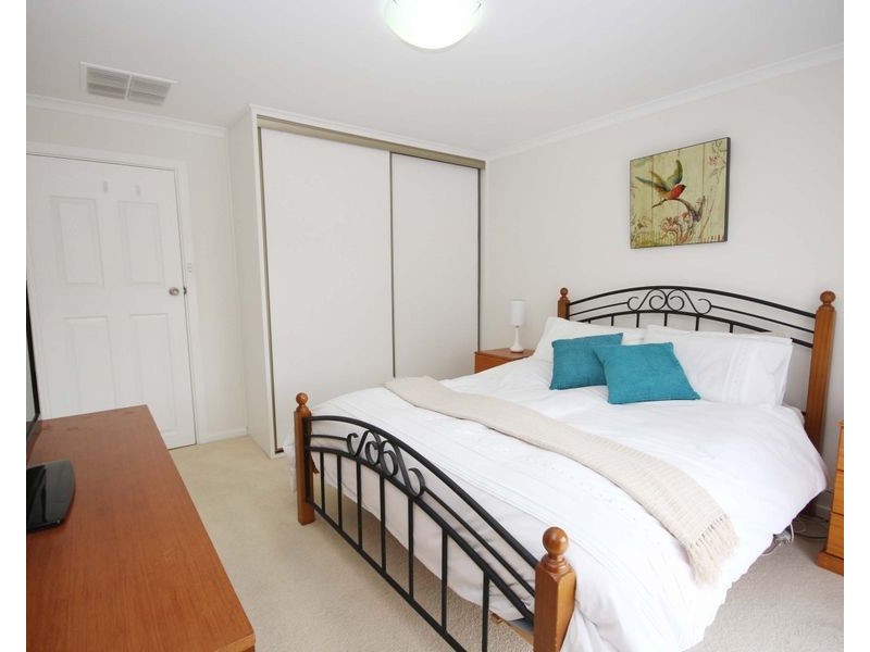 23 Hinkler Crescent, Modbury Heights SA 5092