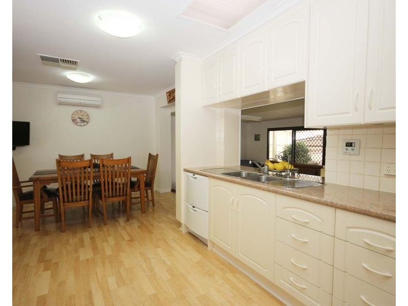 23 Hinkler Crescent, Modbury Heights SA 5092