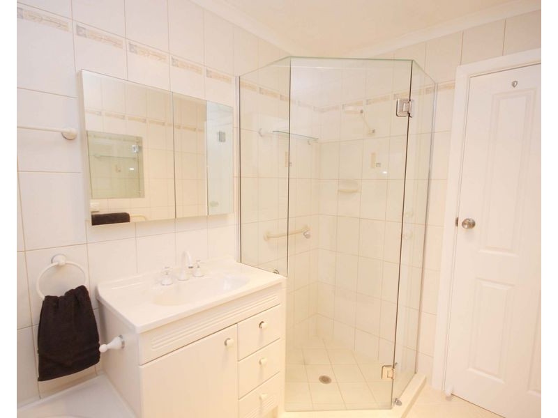 23 Hinkler Crescent, Modbury Heights SA 5092