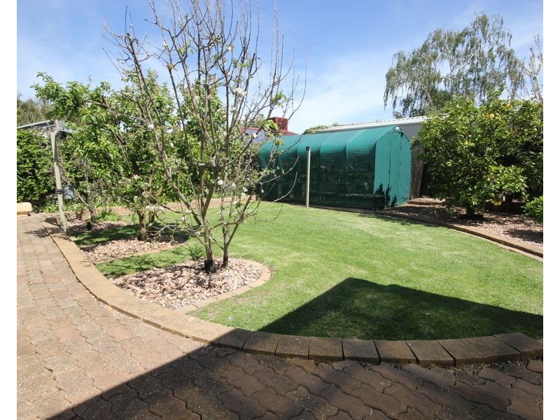 23 Hinkler Crescent, Modbury Heights SA 5092