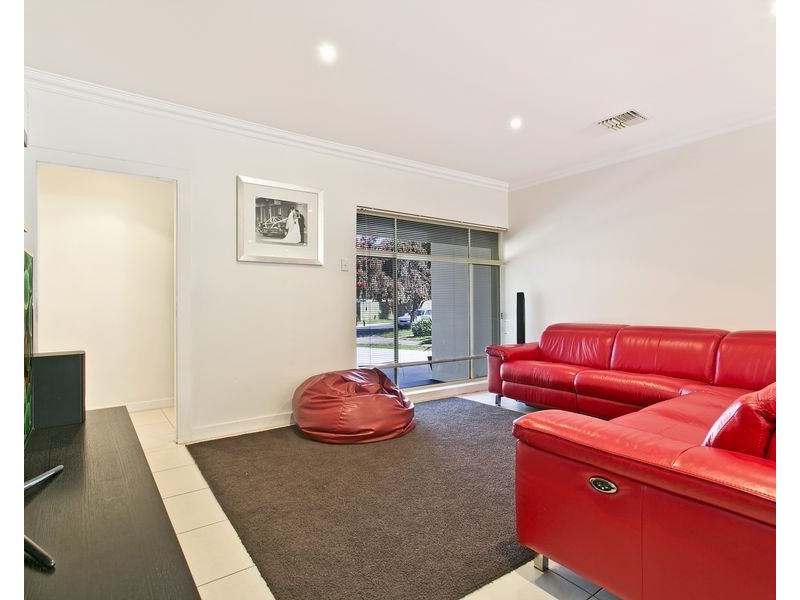 9 Lester Street, Hope Valley SA 5090