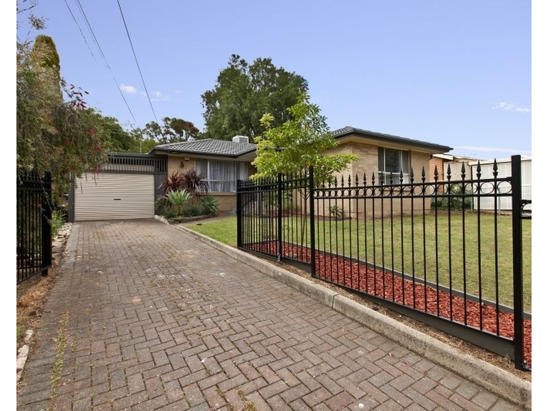 12 Kildonan Avenue, Para Vista SA 5093