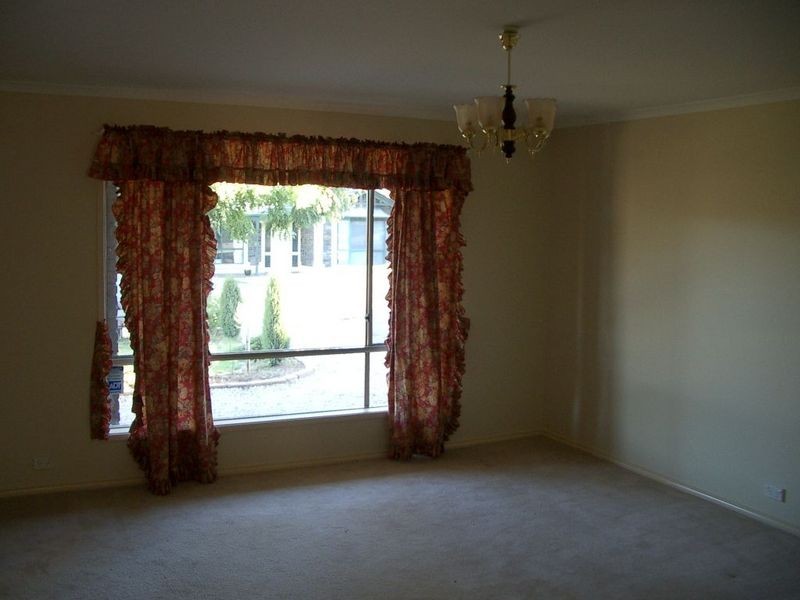 43 Jacaranda Grove, Golden Grove SA 5125