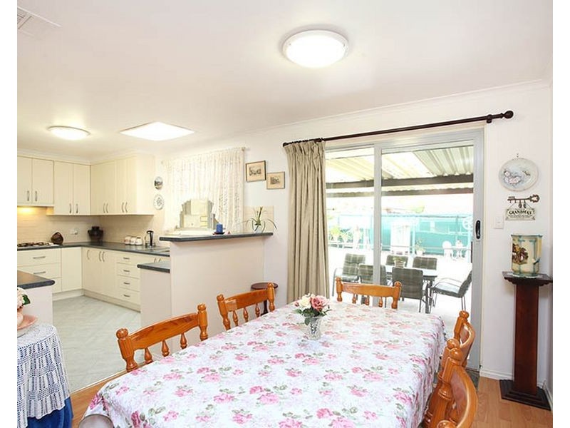 7 Elinga Road, Fairview Park SA 5126