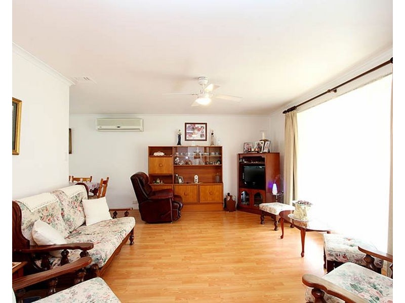 7 Elinga Road, Fairview Park SA 5126