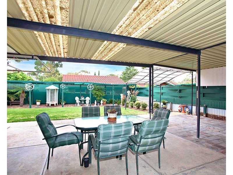 7 Elinga Road, Fairview Park SA 5126