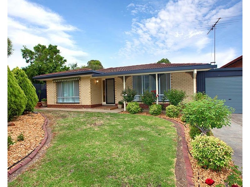 7 Elinga Road, Fairview Park SA 5126