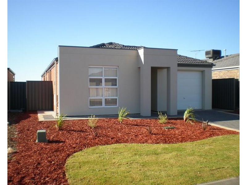 97 Lakeside Drive, Andrews Farm SA 5114