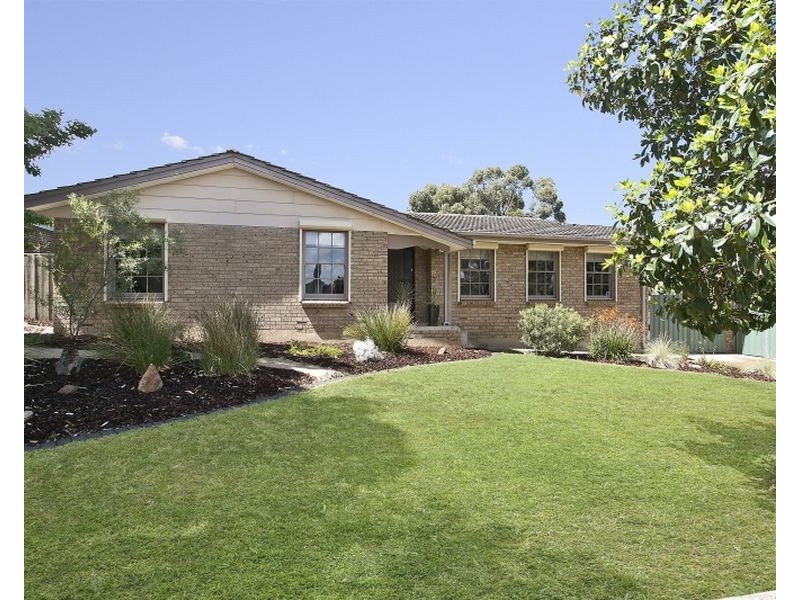 1 Flinders Avenue, Fairview Park SA 5126