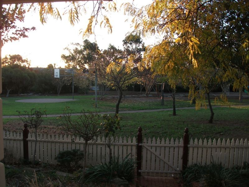 24 Sellar Court, Greenwith SA 5125