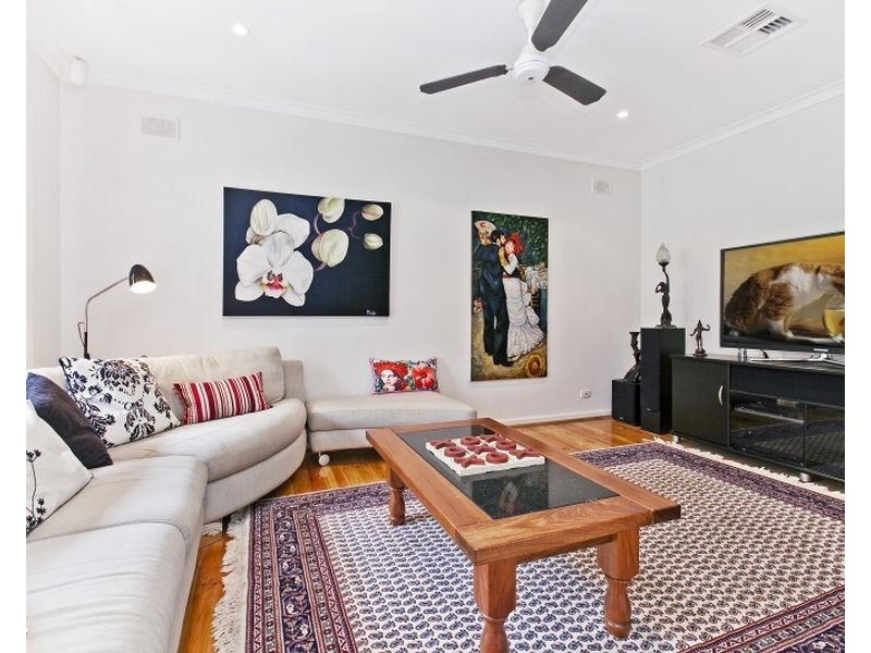 26 Morris Drive, Valley View SA 5093