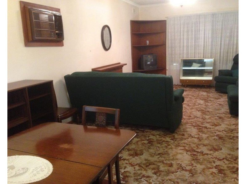 50 Rutherglen Avenue, Valley View SA 5093