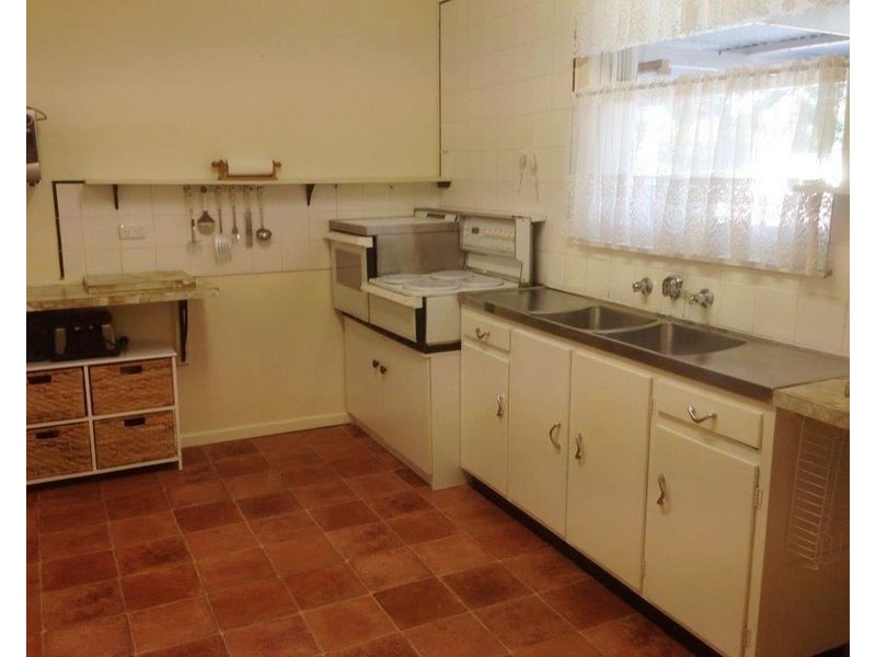 50 Rutherglen Avenue, Valley View SA 5093