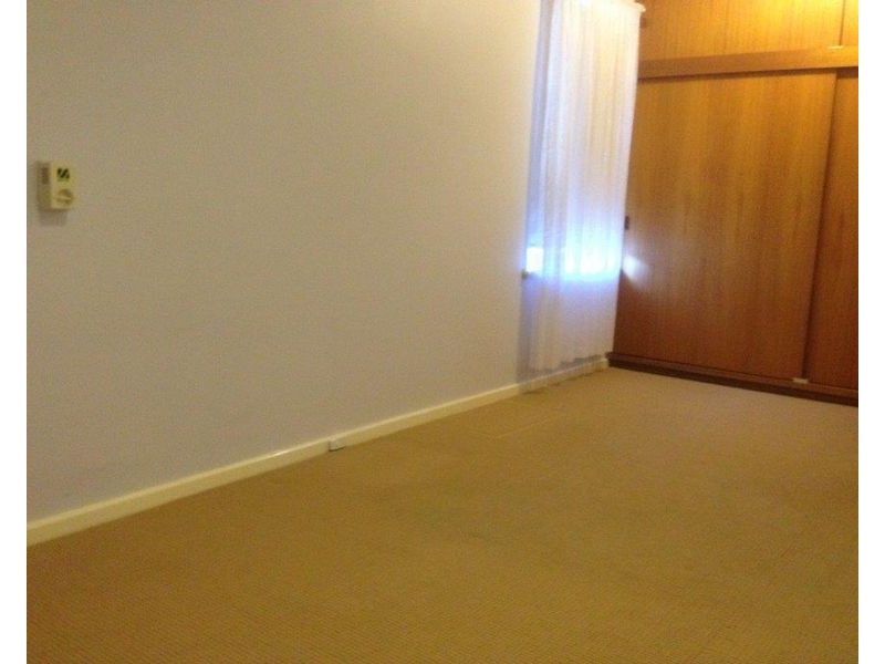 50 Rutherglen Avenue, Valley View SA 5093