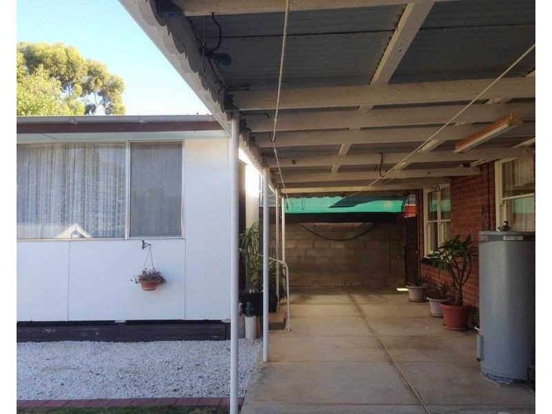 50 Rutherglen Avenue, Valley View SA 5093