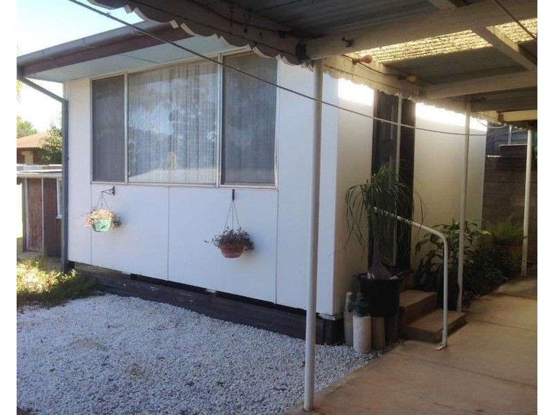 50 Rutherglen Avenue, Valley View SA 5093