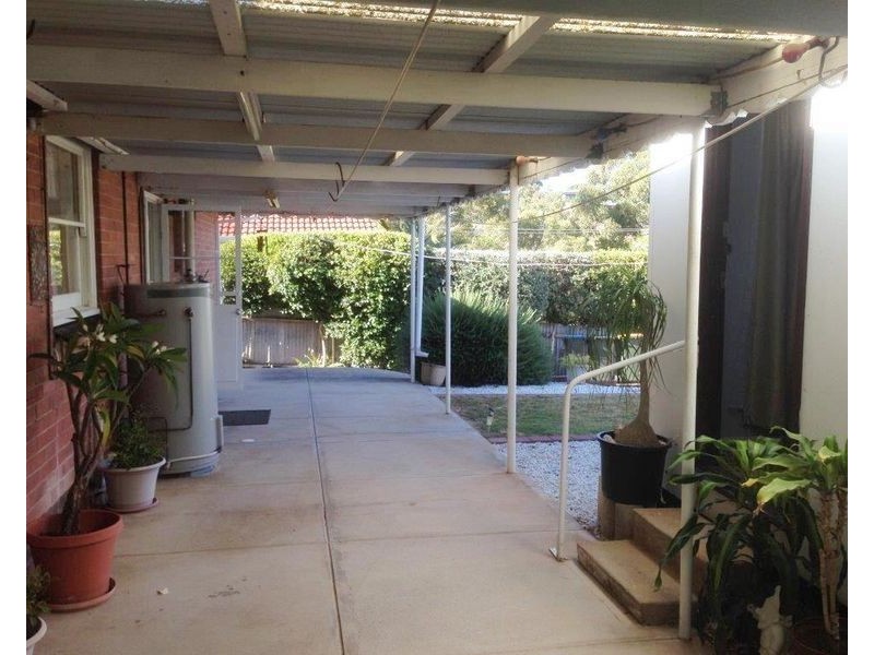 50 Rutherglen Avenue, Valley View SA 5093