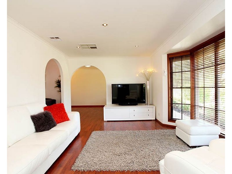 9 Taarnby Drive, Salisbury Downs SA 5108