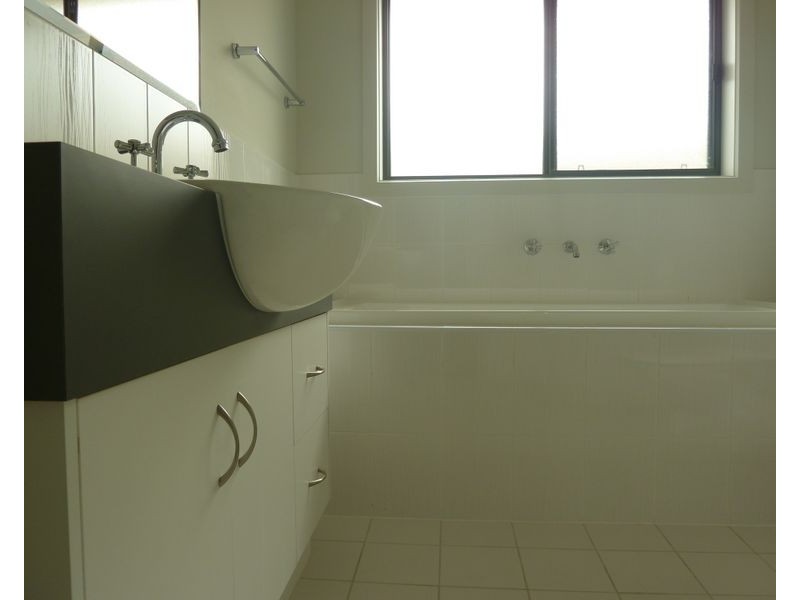 1 Doudney Avenue, Evanston Gardens SA 5116