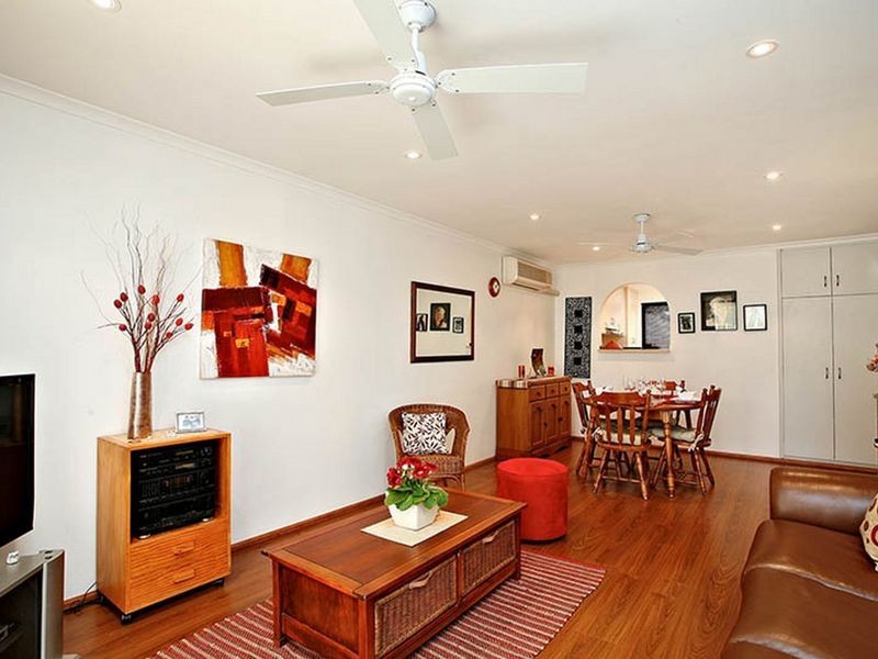 3/8 Polst Avenue, Para Vista SA 5093