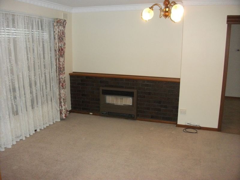 38 Robert Court, Para Hills SA 5096