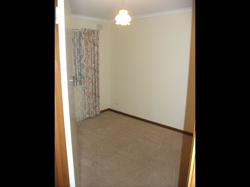 38 Robert Court, Para Hills SA 5096