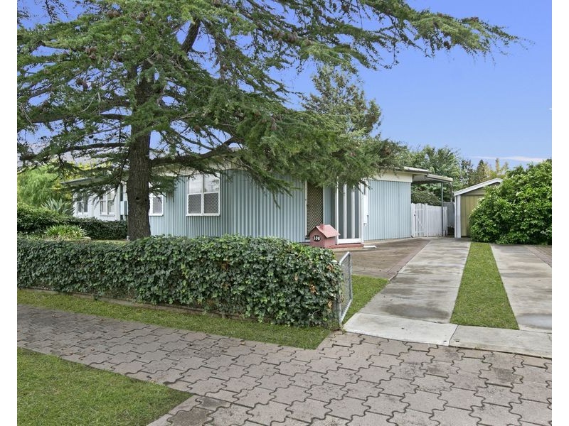 106 Oxford Street, Oakden SA 5086