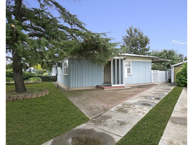106 Oxford Street, Oakden SA 5086