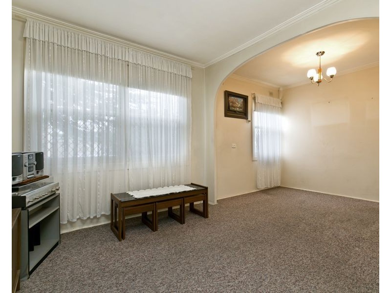 106 Oxford Street, Oakden SA 5086