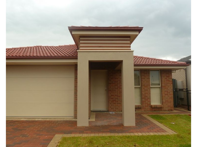 15 Jindabyne Street, Andrews Farm SA 5114