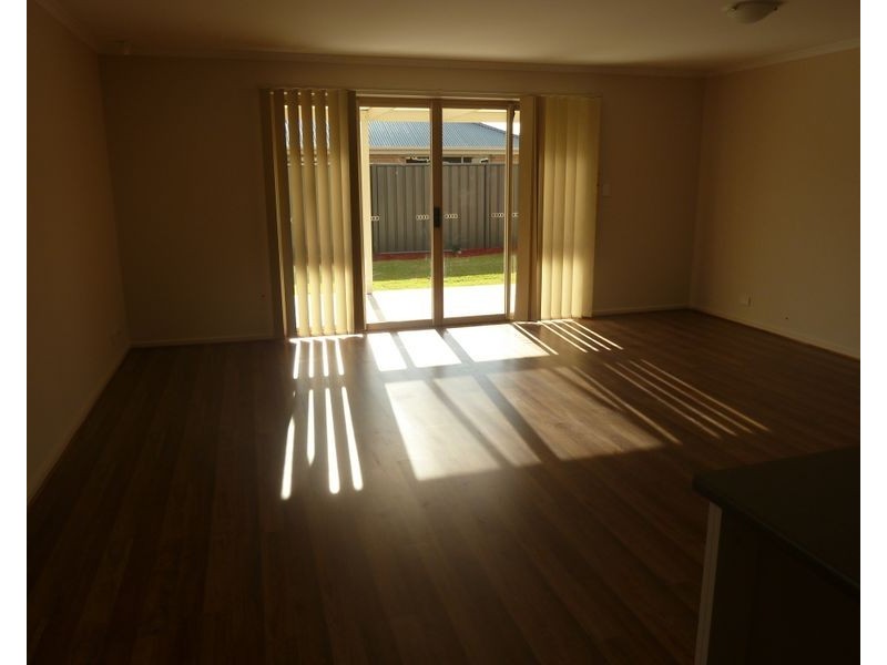 15 Jindabyne Street, Andrews Farm SA 5114