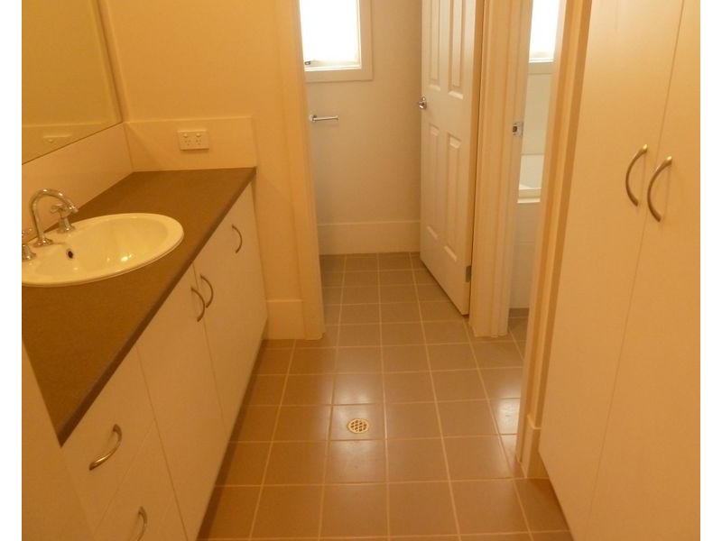 15 Jindabyne Street, Andrews Farm SA 5114