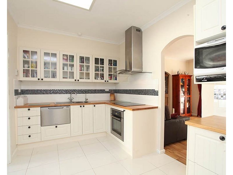 18 Oleander Drive, Banksia Park SA 5091