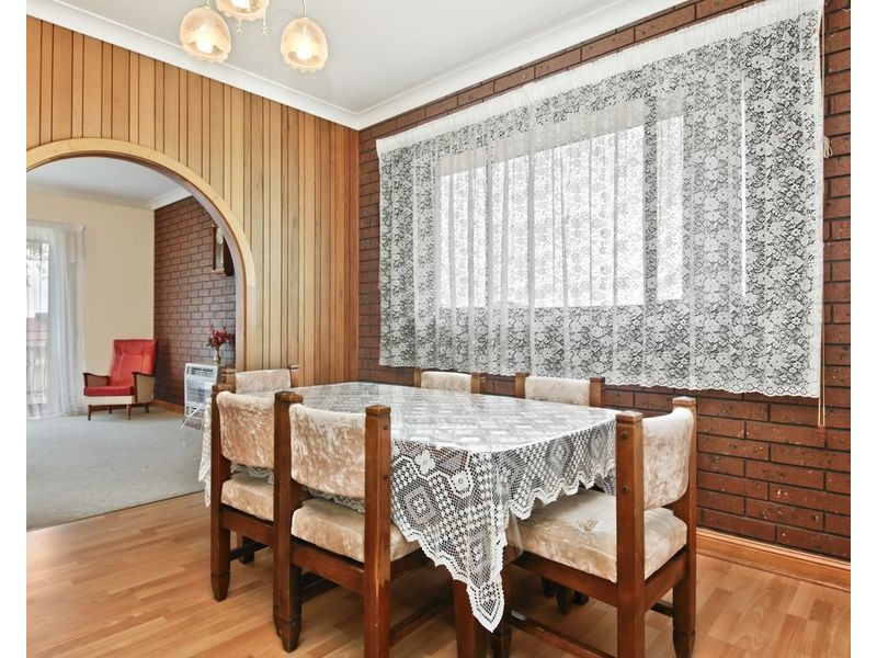 16 Dutton Drive, Para Hills SA 5096