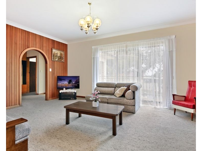 16 Dutton Drive, Para Hills SA 5096