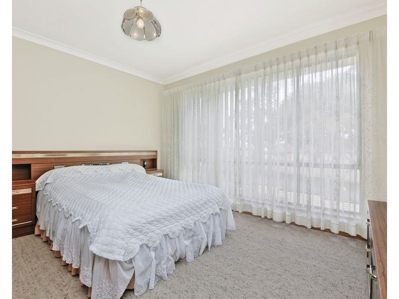 16 Dutton Drive, Para Hills SA 5096