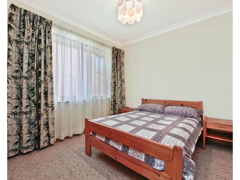 16 Dutton Drive, Para Hills SA 5096