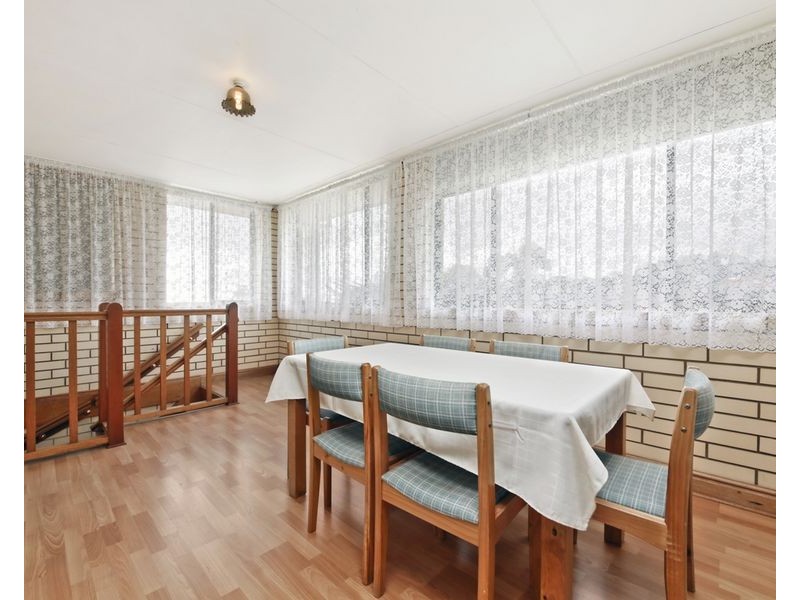 16 Dutton Drive, Para Hills SA 5096