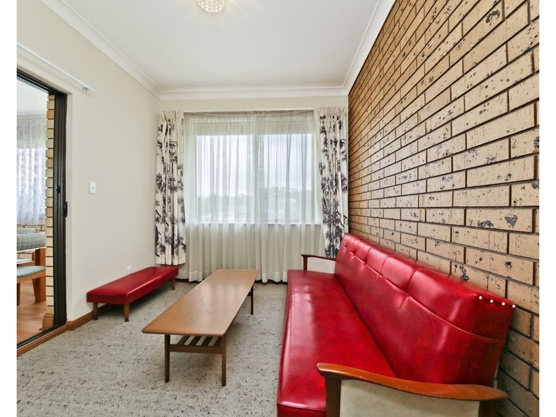 16 Dutton Drive, Para Hills SA 5096