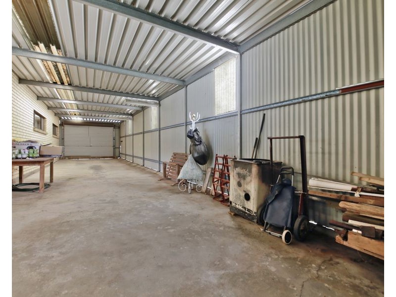 16 Dutton Drive, Para Hills SA 5096