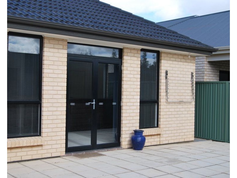 8 Lorentz Court, Mawson Lakes SA 5095