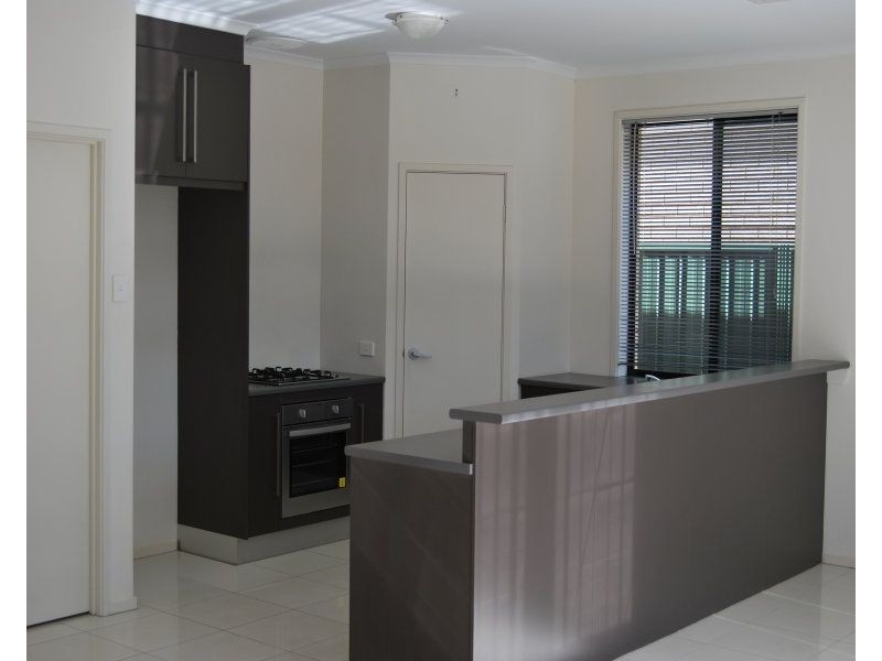 8 Lorentz Court, Mawson Lakes SA 5095