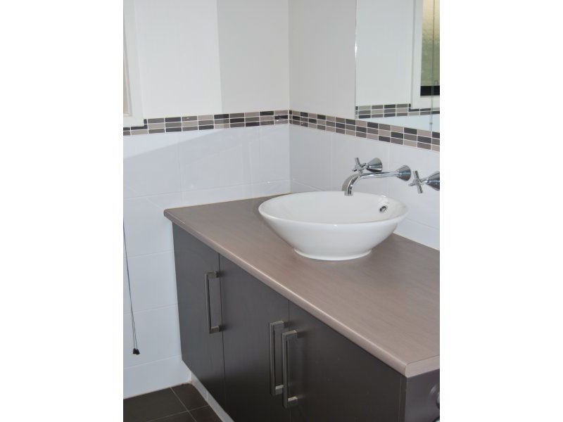 8 Lorentz Court, Mawson Lakes SA 5095