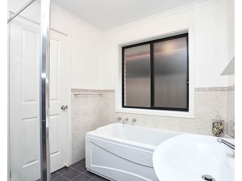 4 Parawae Road, Salisbury Plain SA 5109